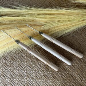 AGULHA PARA MEGA HAIR - CABO DE MADEIRA